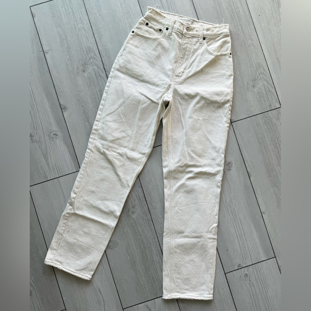 Abercrombie & Fitch White High-Rise Jeans